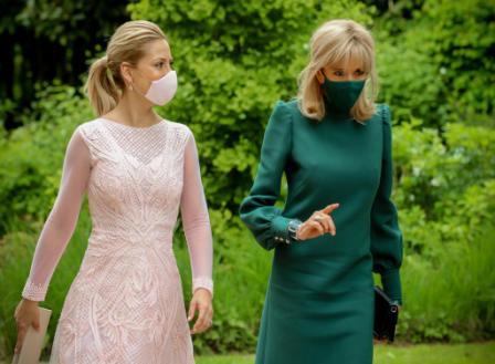 Almuerzo y charlas  entre  Fabiola Yañez  y  Brigitte Marie-Claude Macron 