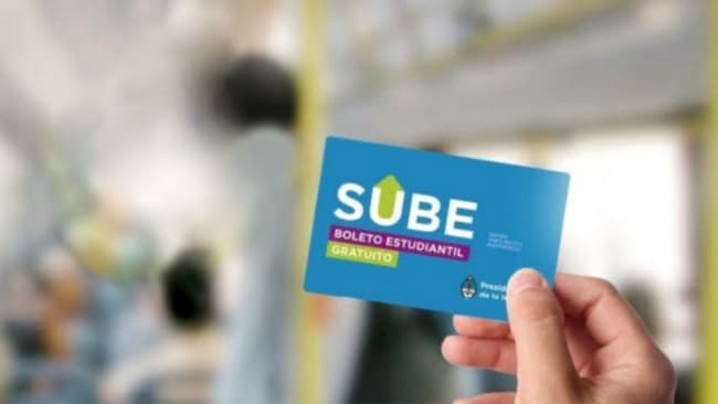 Leia Ya se pueden tramitar los pases estudiantiles secundarios y de formación profesional