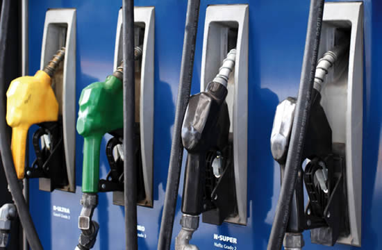 Combustibles: empresas hablan de posible desabastecimiento y de un atraso del 30%