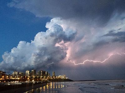 A disfrutar de las tardes primaverales, se viene la tormenta de Santa Rosa