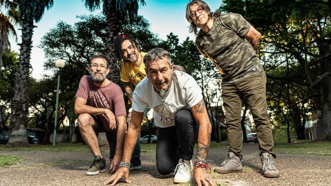Kapanga celebra 25 años de su primer disco «A 15 cm de la realidad» en Mar del Plata 