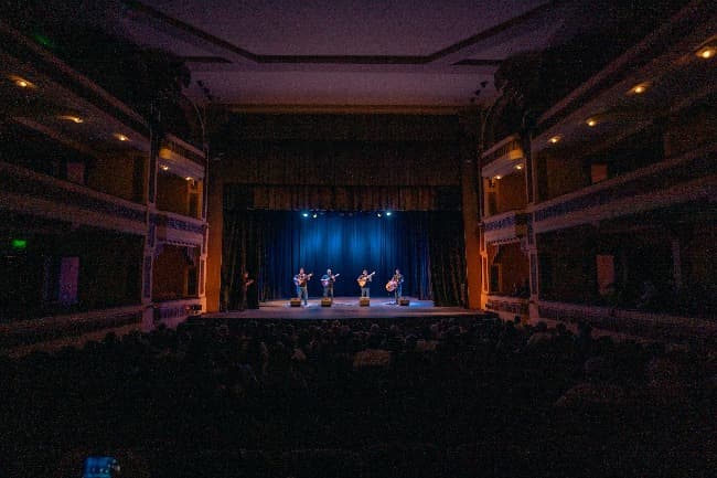 Múltiples propuestas de espectáculos en el Teatro Colón