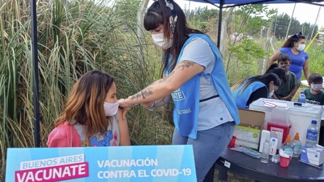 Argentina encara la tercera ola con el más del 70% de la población vacunada