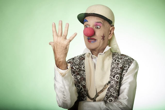 Llega al Auditorium «Vivito y coleando» de Hugo Midón