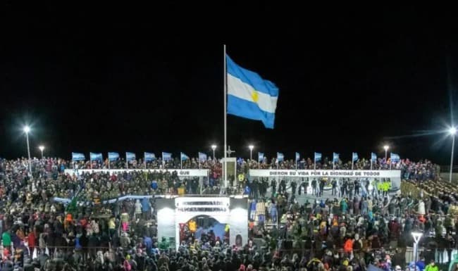 Sin autoridades nacionales, los gobernadores patagónicos encabezan la Vigilia de Malvinas