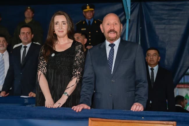 Leia Victoria Villarruel se mostró con el kirchnerista Gildo Insfrán