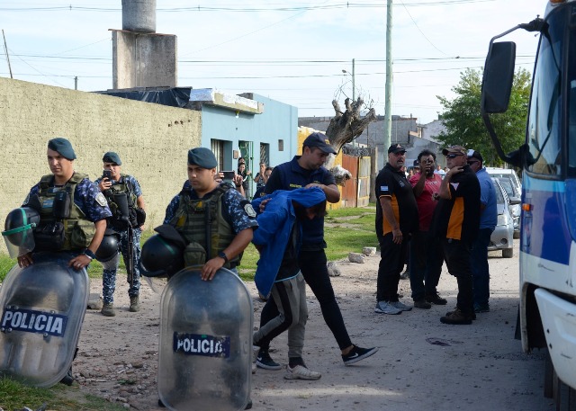 El Municipio derribó dos «Bunker» de venta de drogas en Barrio Belgrano