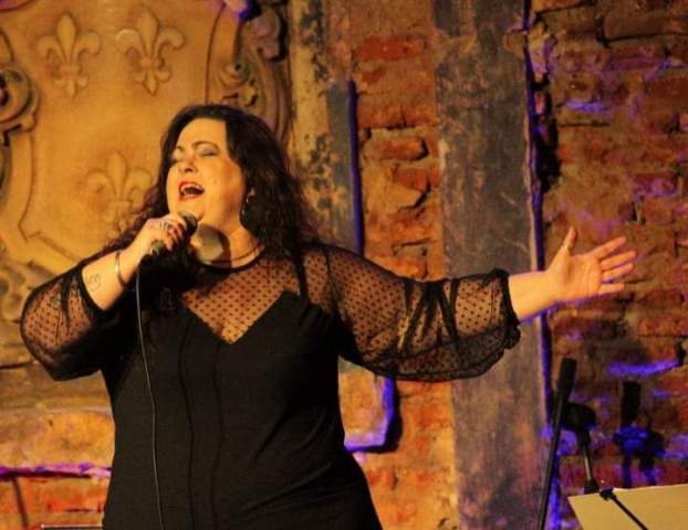 Paula Reser nos representará en el Festival La Falda y celebra con artistas locales 