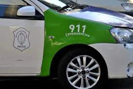 No los dejaron entrar y balearon la casa y un joven recibió un disparo en el pecho