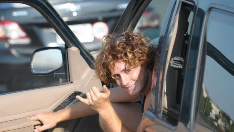 Capturaron en Ostende el surfer que incumplió el aislamiento obligatorio