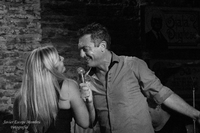 Noche de tango, milonga y candombe en El Argentino Bar