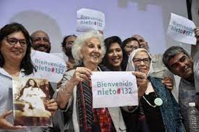 Las Abuelas de Plaza de Mayo anunciaron la restitución del nieto 132 