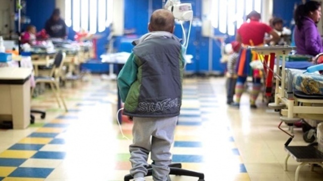 Por una ley que acompañe el difícil momento de tener un hijo con cáncer