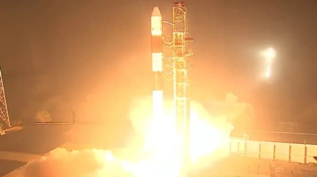 India anuncia su primer vuelo espacial tripulado para 2027