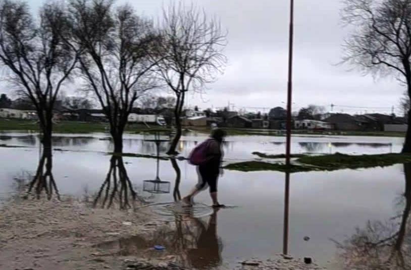 La historia de siempre: barrios de la ciudad inundados por las intensas lluvias