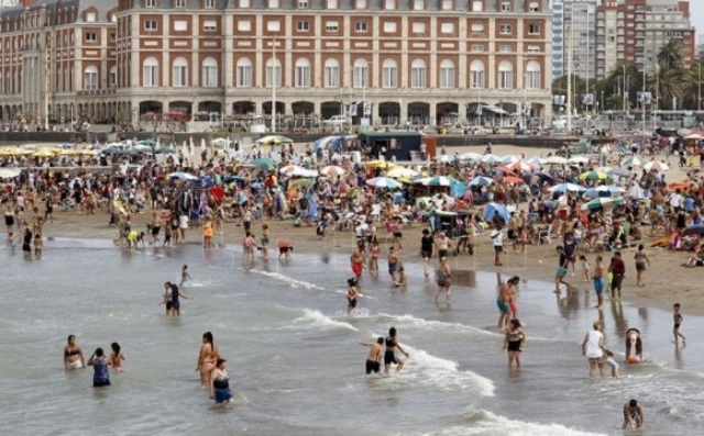El carnaval movilizó unos 3 millones de turistas en el cierre de una temporada histórica