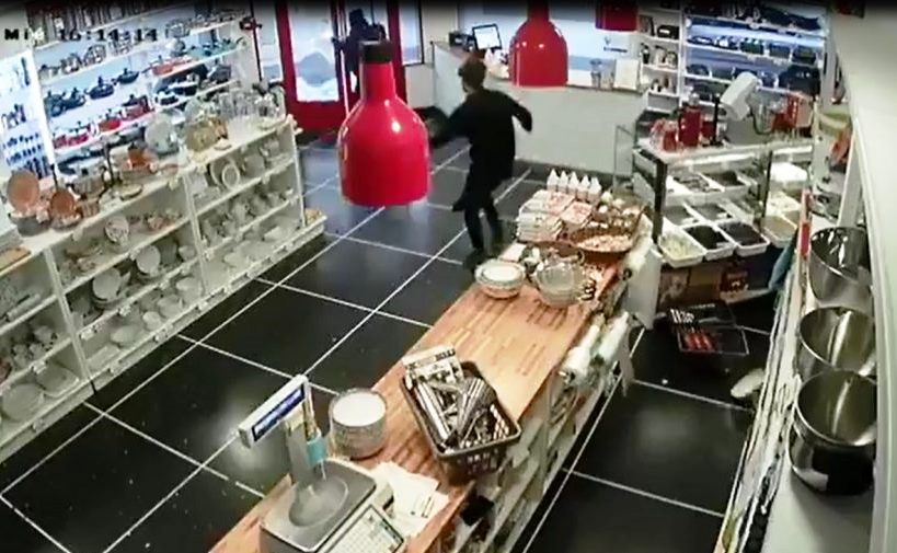 Con platos y ollas, un comerciante echó a delincuente en pleno macrocentro de Mar del Plata