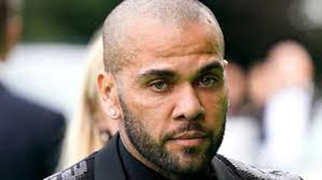 Dani Alves habló por primera vez desde la cárcel tras ser acusado de agresión sexual