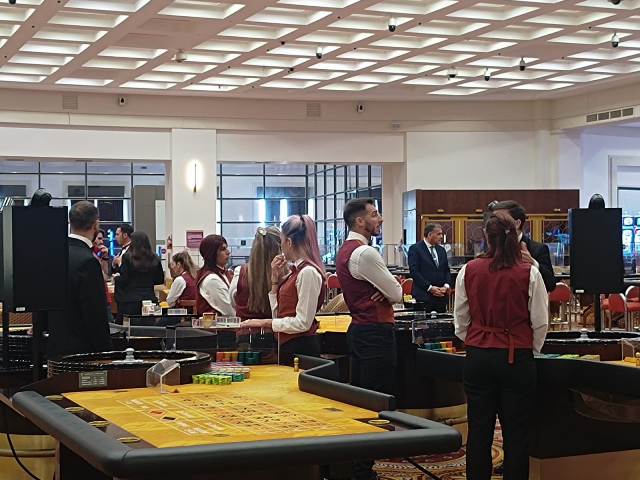 «Las y los trabajadores de casino estamos cumpliendo tareas de manera normal»