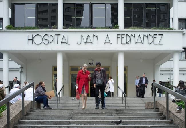 Leia La grieta ya es social y se abre en la salud: sanatorios para pudientes, hospitales para pobres