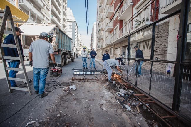 El Municipio comenzó con el retiro de decks que no fueron readecuados a la ordenanza 