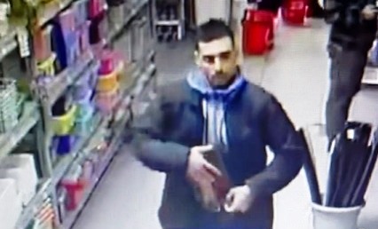 No podés: robó en una perfumería y quedó registrado por las cámaras  