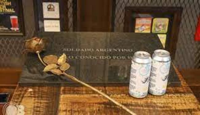Cheverry presenta su cerveza en homenaje a los Héroes de Malvinas