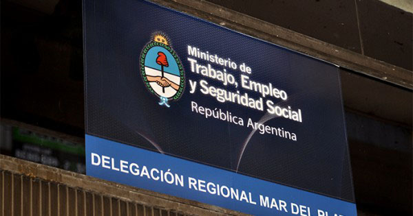 LEVANTARON LA TOMA DEL MINISTERIO DE TRABAJO