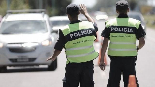 Insólito: tres policías bonaerenses pedían coimas y las cobraban con Mercado Pago