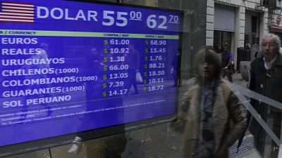 La fuga acorrala al gobierno y agota sus defensas