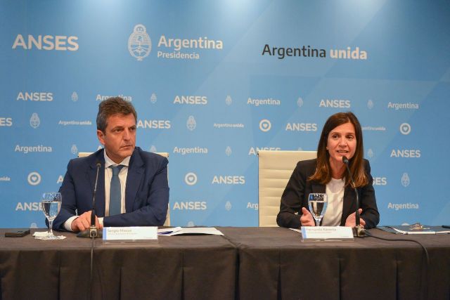 Las jubilaciones aumentarán 15,6% en diciembre y habrá tres bonos de 10 mil pesos