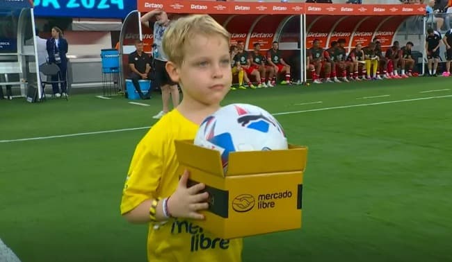 Mirko, la sorpresa de Argentina vs Canadá: el hijo de Marley se volvió viral en la previa