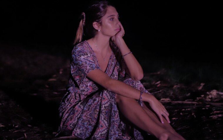 Con 19 años la marplatense Fiamma presentó su sexto single: «Runa»