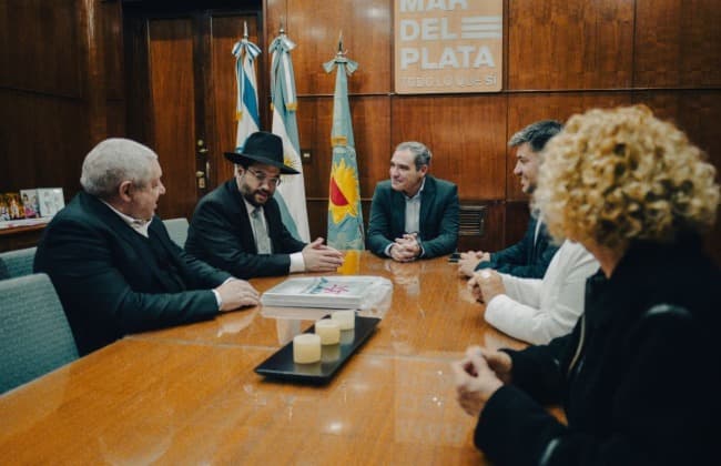 El intendente Neme se reunió con el Gran Rabino de la AMIA 