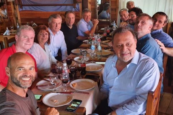 Solo en Off: Macri se reencontró en un almuerzo con sus exministros y alguien se olvidó de pagar