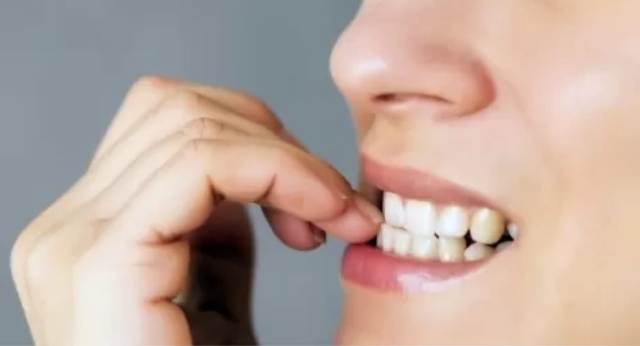 Comerte las uñas y arrancarte las «pielcitas» puede ser más grave de lo que pensás