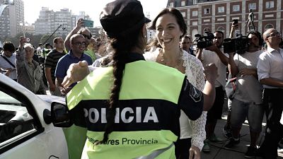 Controles en rutas, accesos a la ciudad y 13 mil policías afectados