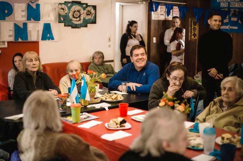 El Municipio realiza actividades de recreación en hogares de adultos y residencias geriátricas