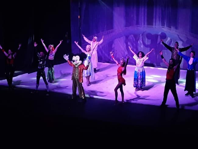 Merenderos de Mar del Plata participaron del debut «Fantasía sobre hielo»