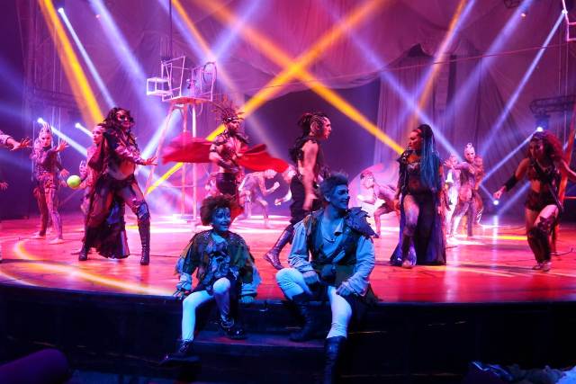 El Circo Servian festeja su primer mes de funciones con su nuevo estreno teatral.
