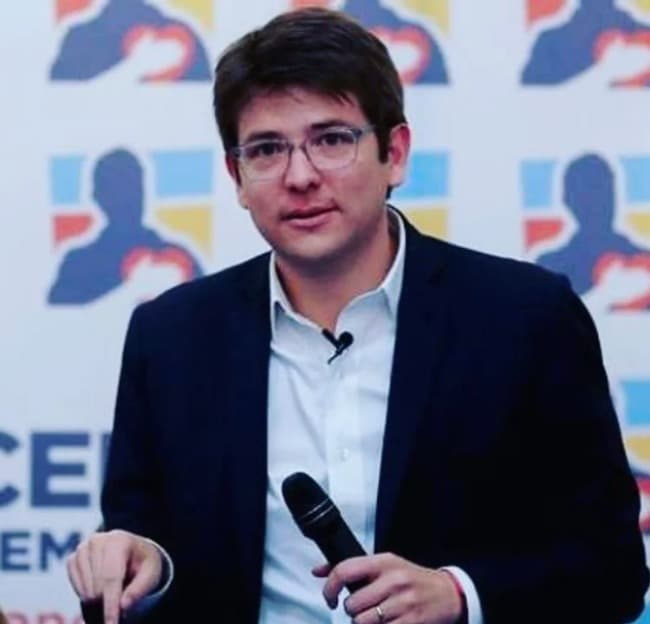 Leia Se agrava el estado de salud del senador colombiano Miguel Uribe Turbay 