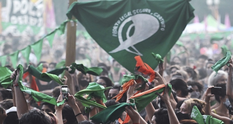 Es ley el aborto voluntario en Argentina