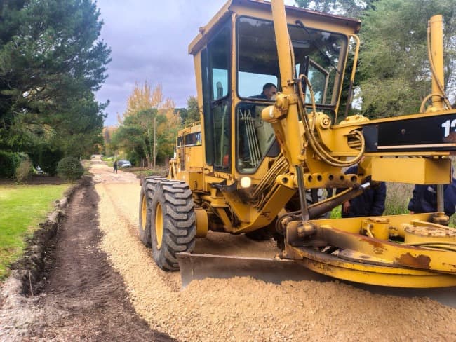 La Municipalidad engranzó más de 250 cuadras en Sierra de los Padres y la zona oeste