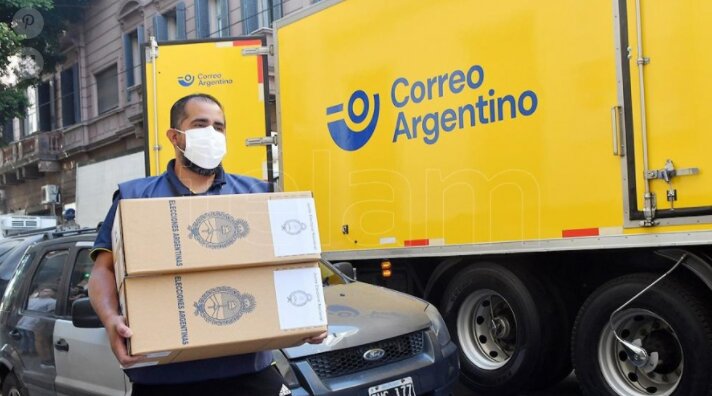 Comenzó la distribución de más de 100 mil urnas en todo el país