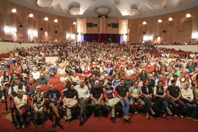 Leia A sala llena, comenzaron las actividades culturales por la Memoria, la Verdad y la Justicia 