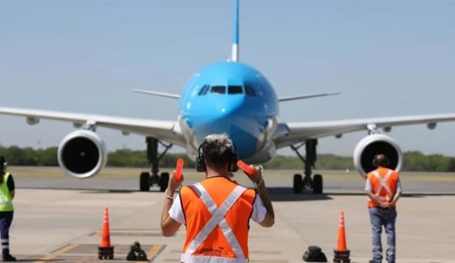 Aerolíneas Argentinas y los gremios están mucho más cerca de un acuerdo definitivo