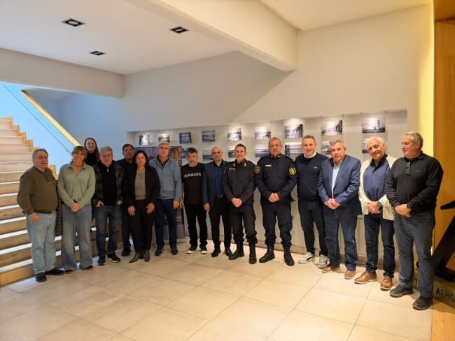 La Asociación Hotelera Gastronómica recibió a autoridades policiales