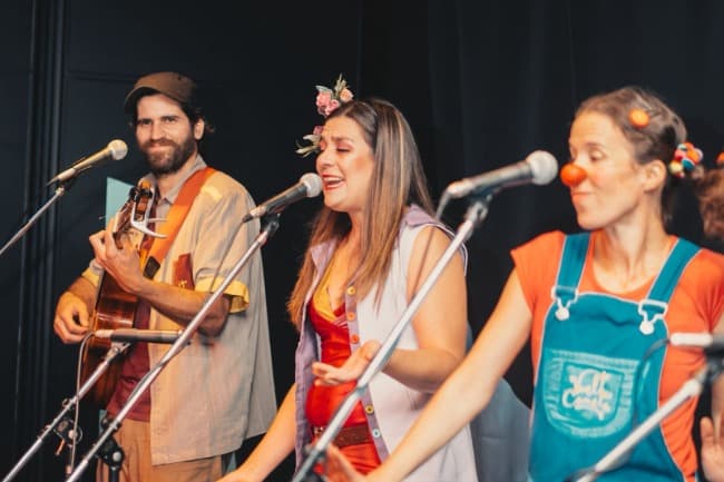 Vuelta Canela llega a Chauvin con Queridas Canciones