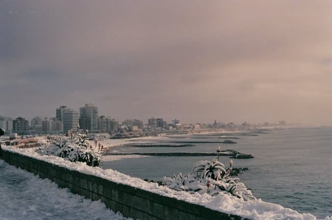 Aparecieron fotos inéditas de la nevada en Mar del Plata de 1991