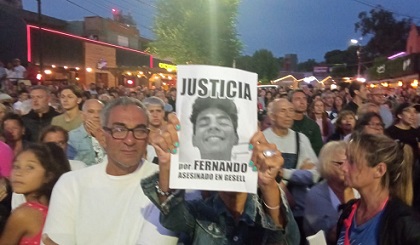 Una multitud acompaña el pedido de justicia por Fernando